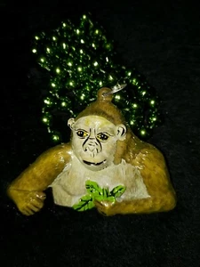 2002 Krewe of Bacchus Gorilla Float Bead Mardi Gras Journeys Through Africa - Picture 1 of 2