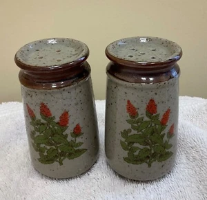 Vintage Style Country Floral Gray Speckled Ceramic Salt & Pepper Shakers - Read! - Picture 1 of 8