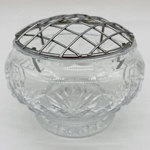 Kleine Vintage Kristall geschliffenes Glas Rosenknospe Schale mit Draht Frosch sehr guter Zustand - Bild 1 von 9