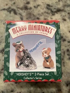 HERSHEYS SET 2 PEZZI Topi Topo Bacio Punzone Ricordi Ornamento QFM8493 1998 Nuovo con scatola - Foto 1 di 4