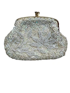 Vintage Beaded Coin Purse - Picture 1 of 8