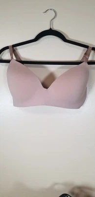 Sujetador Victoria’s Secret Wear Everywhere Wireless Beige Talla 36C Foto 1 de 3