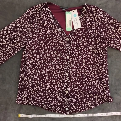 West Kei Stitch Fix Red Leopard Print 3/4 Sleeve Blouse Size XSP - Image 1 of 4