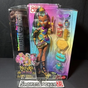 Monster High NEFERA de NILE G3 Fashion Doll & Pet Lavish con accessori (2025) - Foto 1 di 6