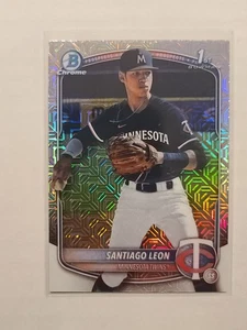 2025 Bowman Chrome Mega MOJO Santiago Leon #BCP-247 1st Bowman Minnesota Twins - Picture 1 of 2