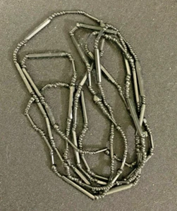 Collar con cuentas Black Jet Strand muy largo 55" vintage - Imagen 1 de 4