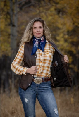 Wyoming Traders Womens Oakley Snap Up Concealed Carry Leather Vest - Image 1 of 4