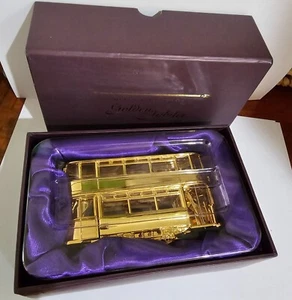 Corgi CC25207 Queen Elizabeth II Jubilee Fully Closed Tram Gold Plated Special - Picture 1 of 3