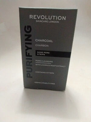 Tiras de poros para nariz Revolution Skincare London - carbón purificador 6 quilates Foto 1 de 3
