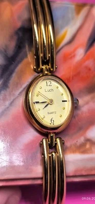 Vintage LUCH Quartz  Ladies Wrist Watch Gold Tone - Image 1 of 4