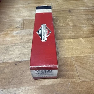 NOS OEM Original Briggs & Stratton Motor Auslassventil. 390420 263017 - Bild 1 von 4