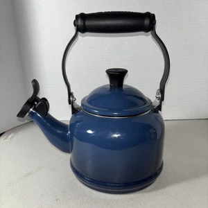 Bollitore per tè Le Creuset Demi Marsiglia smalto blu 1,25 QT/1,1 L ECU - Foto 1 di 10