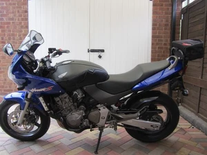 HONDA HORNET CB 600F (ONLY 5899 MILES ) MINT CONDITION OWNED FROM NEW. - Picture 1 of 20