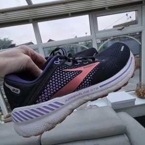 Brooks Damen Größe 8 UK 42 ADRENALINE GTS 22 Laufschuhe - Schwarz Lila Koralle - Bild 1 von 14