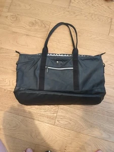 Under Armour Shoulder Bag - Picture 1 of 6