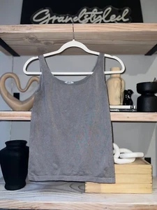 Wolford || Camiseta sin mangas gris brillo, talla pequeña, material elástico precio de venta sugerido por el fabricante 185 USD - Imagen 1 de 4