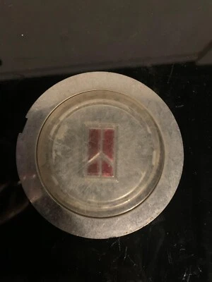 1986-1996 Oldsmobile Cutlass Calais Wire OEM Wheel Cap Center 7087 C006 - Image 1 of 3