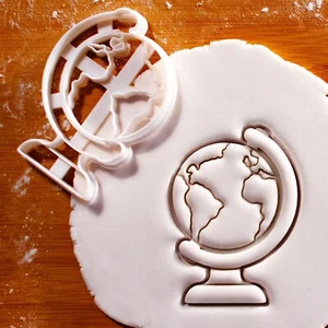 Globe cookie cutter - Holiday Travel, Earth, geography, bon voyage, adventure - Picture 1 of 3