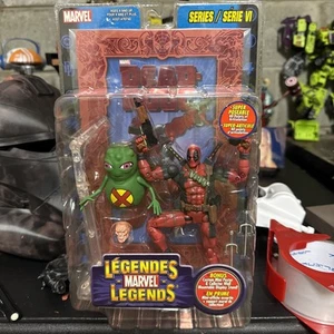 Marvel legends deadpool Series 6 Red Foil Comic Variant Toy biz 2004 - Picture 1 of 4
