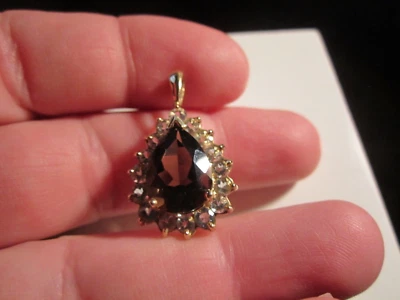 14K GOLD PENDANT BROWN TOURMALINE PEAR SHAPE CENTER & WHITE TOPAZ ACCENTS 6g - Image 1 of 4