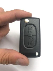 COVER GUSCIO CHIAVE PER PEUGEOT 2 TASTI SENZA VANO LAMA LAT FIAT ULYSSE/SCUDO - Foto 1 di 5