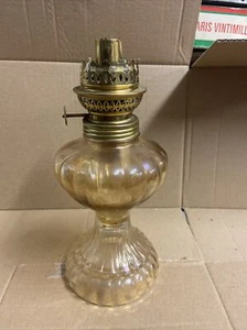 Lampe À Pétrole En Verre Avec Pied En Verre XX Eme Siècle - Foto 1 di 4