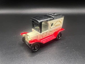 Tomica Vintage Type-T Ford No F11 1:60 Japan Bread Delivery Truck Loose Shape! - Picture 1 of 4