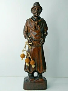 Vintage Handschnitzerei Holz Jäger Mann mit Seil Perlen 9,5" Statuette Handarbeit Holz - Bild 1 von 12
