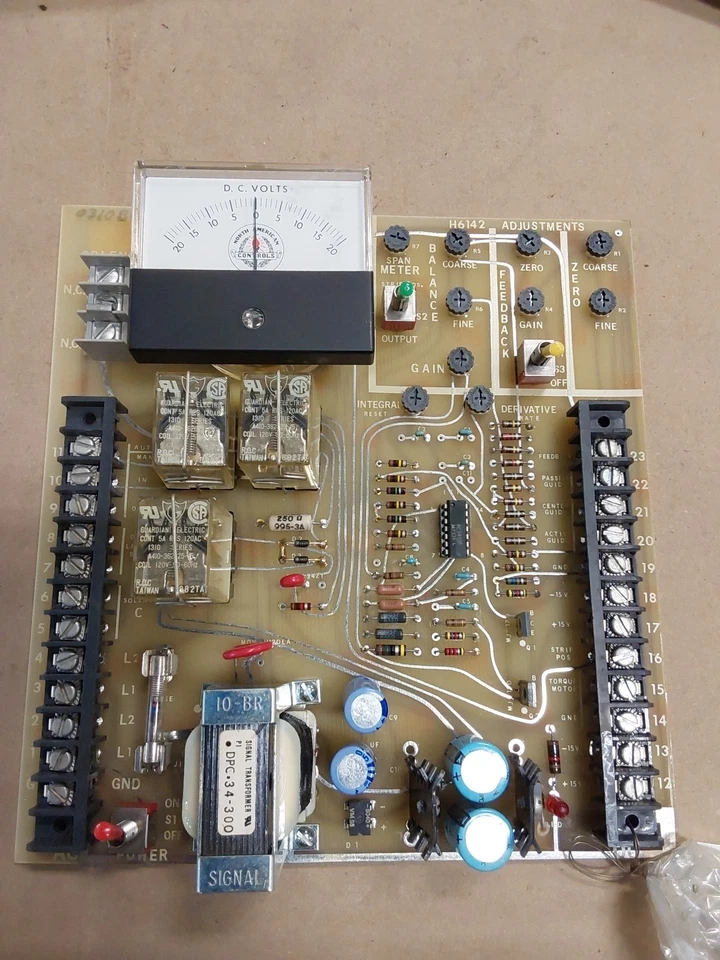 NORTH AMERICAN MFG,H6142-04,PC BOARD NEW W/ D.C VOLT METER DPC.34-300 Foto 1 de 4