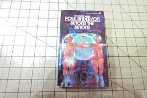 BEYOND THE BEYOND BY POUL ANDERSON  1969 VINTAGE SIGNET BKS SCIENCE FICTION - Foto 1 di 3