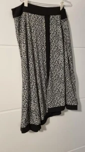 Cordelia St size 18 grey and black leopard print shark bite skirt - Picture 1 of 2