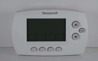Honeywell Home RTH6580WF1001 Wi-Fi 7-Day Programmable Smart Thermostat - Image 1 of 3