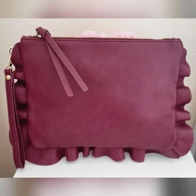 Bolso sin asas Sole Society ADELINA vegano con volantes 14" cuero morado bayas con correa Foto 1 de 4