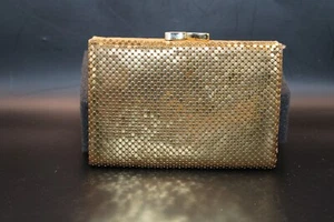 Whiting and Davis Gold Mesh Bifold Kiss Lock Coin Purse Wallet EXCELLENT COND - Picture 1 of 3