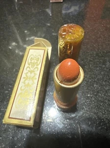 Neu in Box Vintage 1970er Avon About Town Lippenstift 0,13 Unzen Zobelrot. - Bild 1 von 6