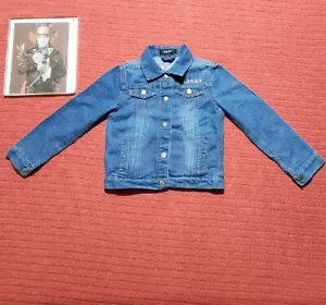 Sz. 6 Jean Jacket Long Sleeve Snap closure Denim Blue/embroidered Pink DKNY Logo - Picture 1 of 13