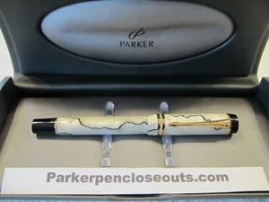 Parker Duofold International Fountain Pen Pearl & Black MED Pt Nib New  in Box - Picture 1 of 4