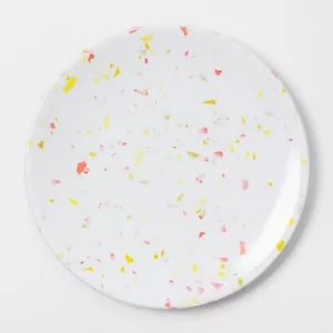 Room Essentials Terrazzo Round Plastic Salad Plate 8.5” Pink/Yellow (4 Piece)NEW - Picture 1 of 1