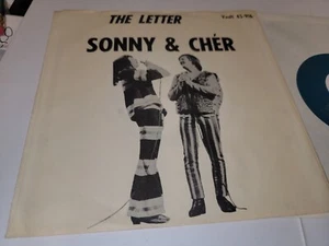 VINTAGE 1st PRESS 7" 45 RPM PS RARE THE LETTER SONNY & CHER VAULT #V-916 - Imagen 1 de 10