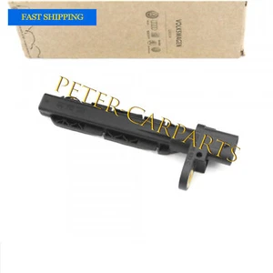 OEM Genuine Engine crankshaft position sensor 059906433C For Audi A4 A5 A8 Q5 Q7 - Picture 1 of 3