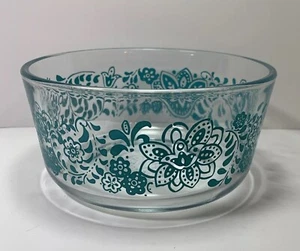 Cuenco de vidrio transparente con fondo plano azul turquesa patrón floral Pioneer Woman 4 tazas - Imagen 1 de 7