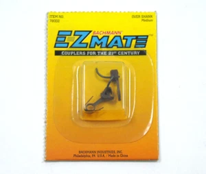 78002 Bachmann EZ Mate HO OO Gauge Over Shank Medium Couplers (1 Pair) Brand New - Picture 1 of 3