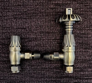 🔥 Verziertes Messing TRV Set, komplett verpackt/unbenutzt mit Anleitung New old stock! - Bild 1 von 3