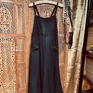 Minimalist Black Dress with Pockets – Accomplice – Apron Style - Picture 1 of 6