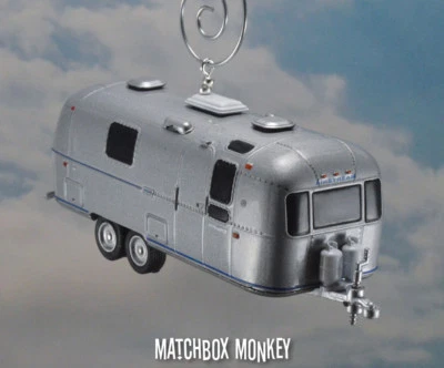 Airstream Land Yacht Safari Travel Trailer Camper Christmas Ornament Vacation RV - Image 1 of 4