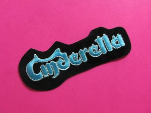 PARCHE CENICIENTA PEQUEÑO VINTAGE HECHO EN REINO UNIDO COSER EN LOGOTIPO VP6 - Imagen 1 de 2