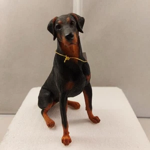 Country Artists Best In Show 03955. Doberman Sitting Figurine. BRAND NEW - Picture 1 of 9