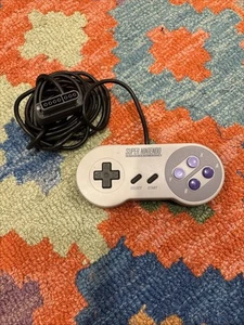 Original Super Nintendo Controller 1991 Authentic OEM SNS-005 (Untested) - Picture 1 of 7