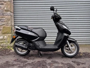 2015 Peugeot Kisbee 50 50 Black Edition - Picture 1 of 13