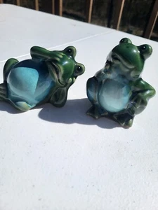 Kurrile Keramik Froschfigur Gartenstatuen - 2er Set - Bild 1 von 3